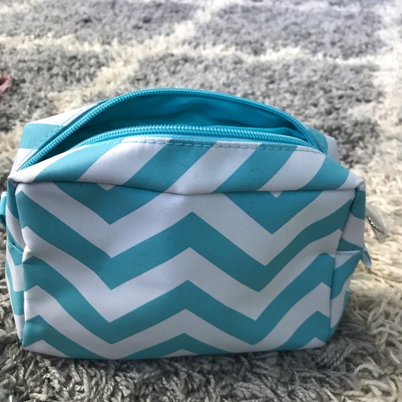 SugarBear Hair Bundle - Picture 2 of 5